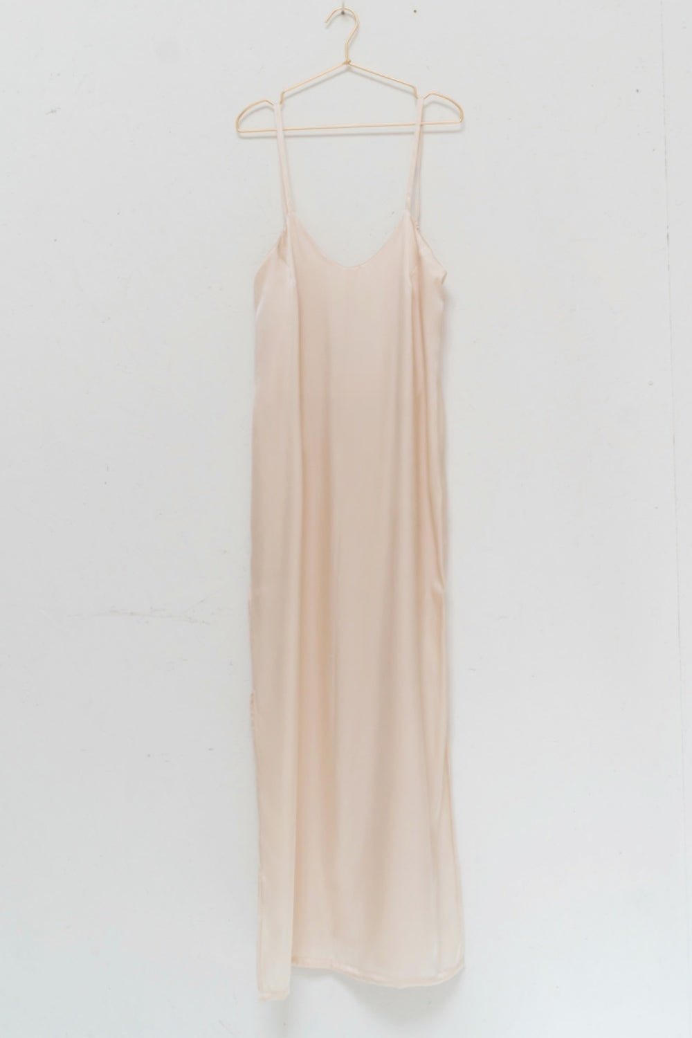 Slip dress | white pearl